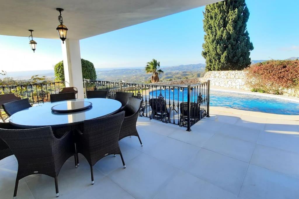La Escala - 6 Bedroom Villa With Pool Міхас Екстер'єр фото